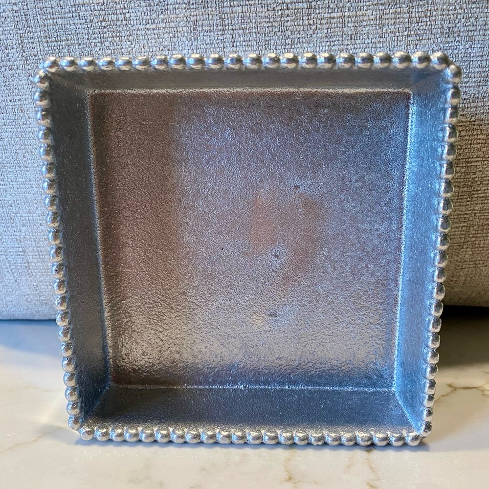 Mariposa (w label) Beaded Cocktail Napkin Tray & 20 sealed floral IHR napkins - Picture 6 of 8